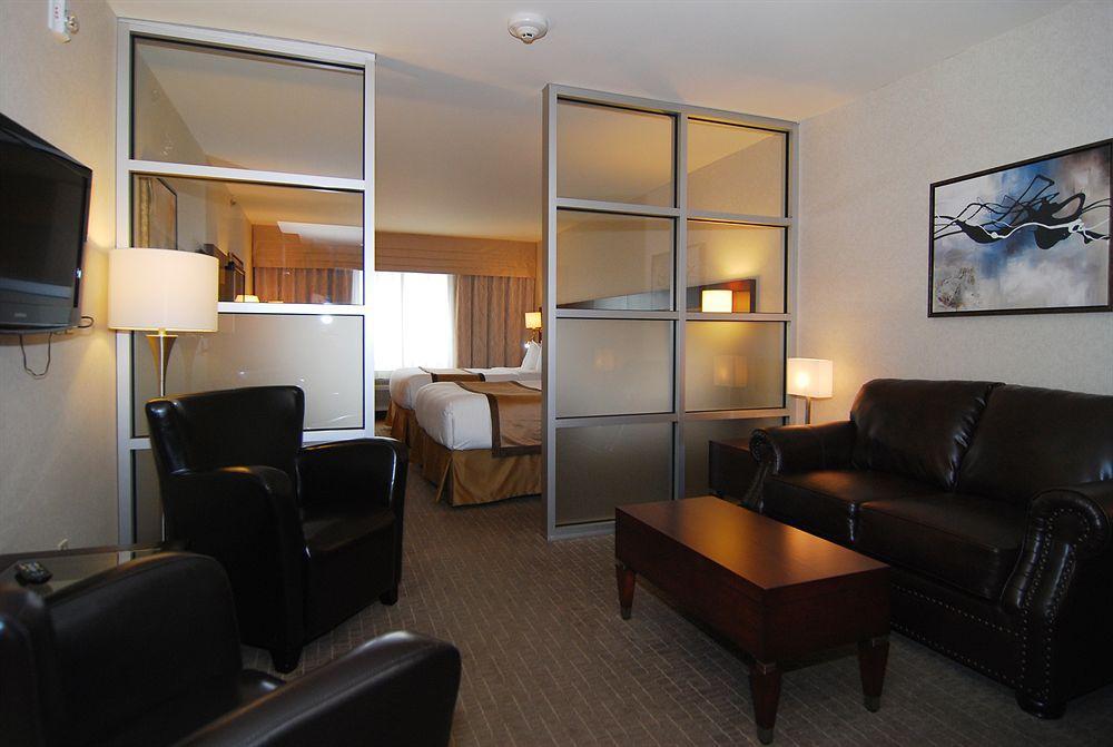 Quality Inn & Suites Val-d'Or Cameră foto