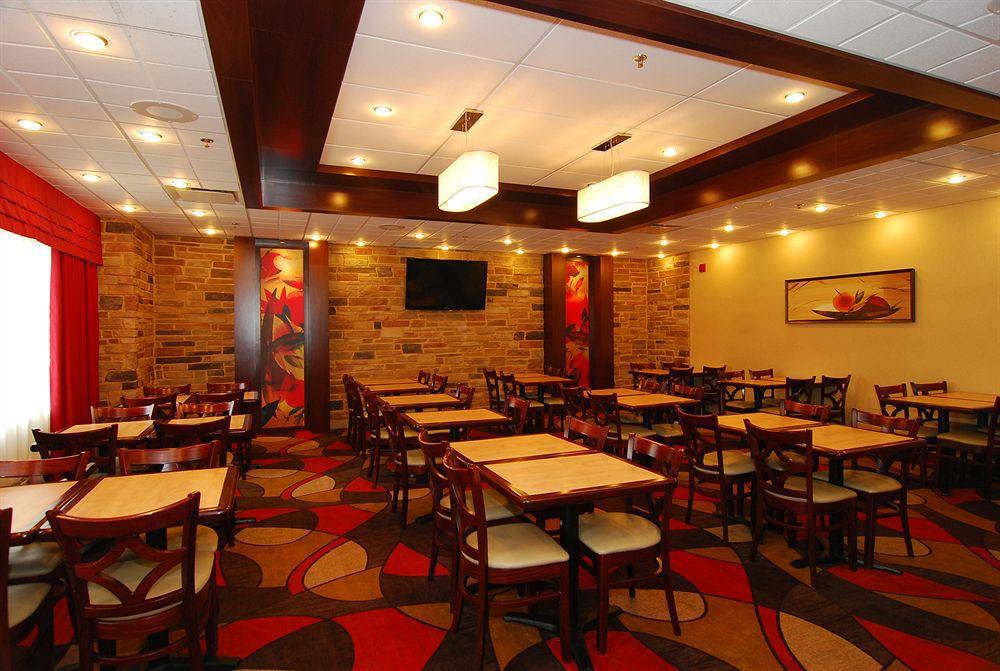 Quality Inn & Suites Val-d'Or Restaurant foto